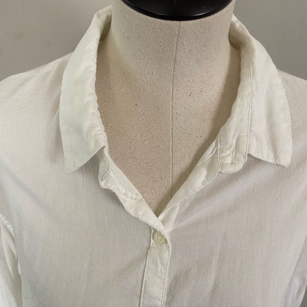 Old Navy Classic White Button-Up - Picture 5 of 5